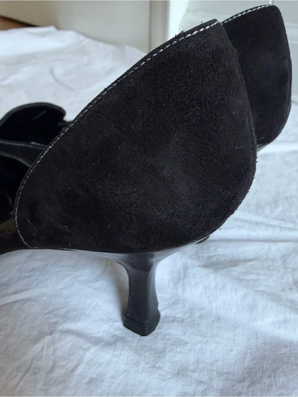 Black Suede Kitten Heels Hype Vintage 6.5